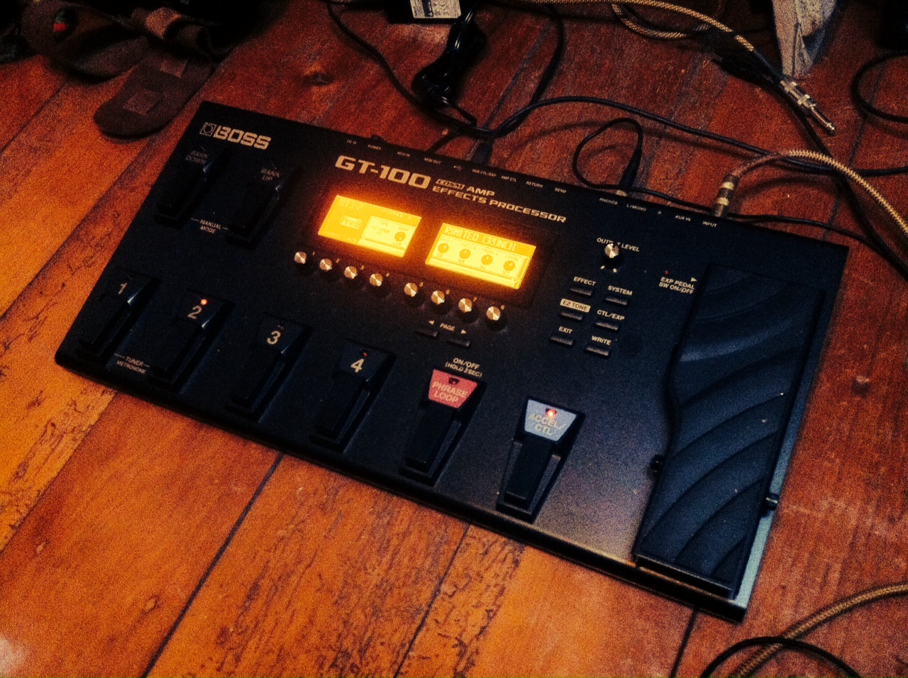 One Boss GT-100 v2 | guitar TONE